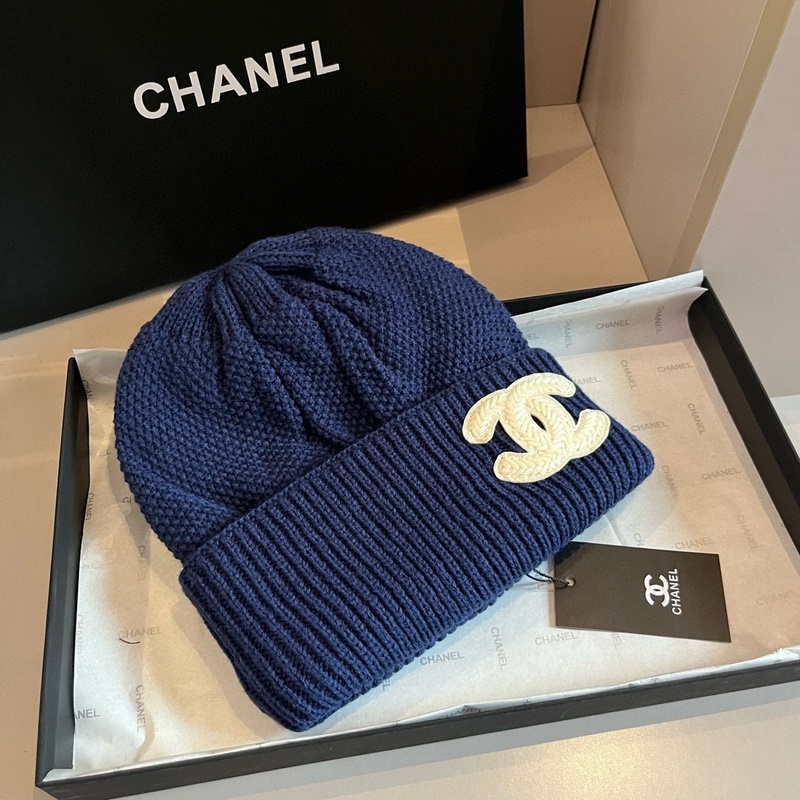 【冬に可愛い♪即完売品】CHANEL ニット帽 シャネルのニット帽
