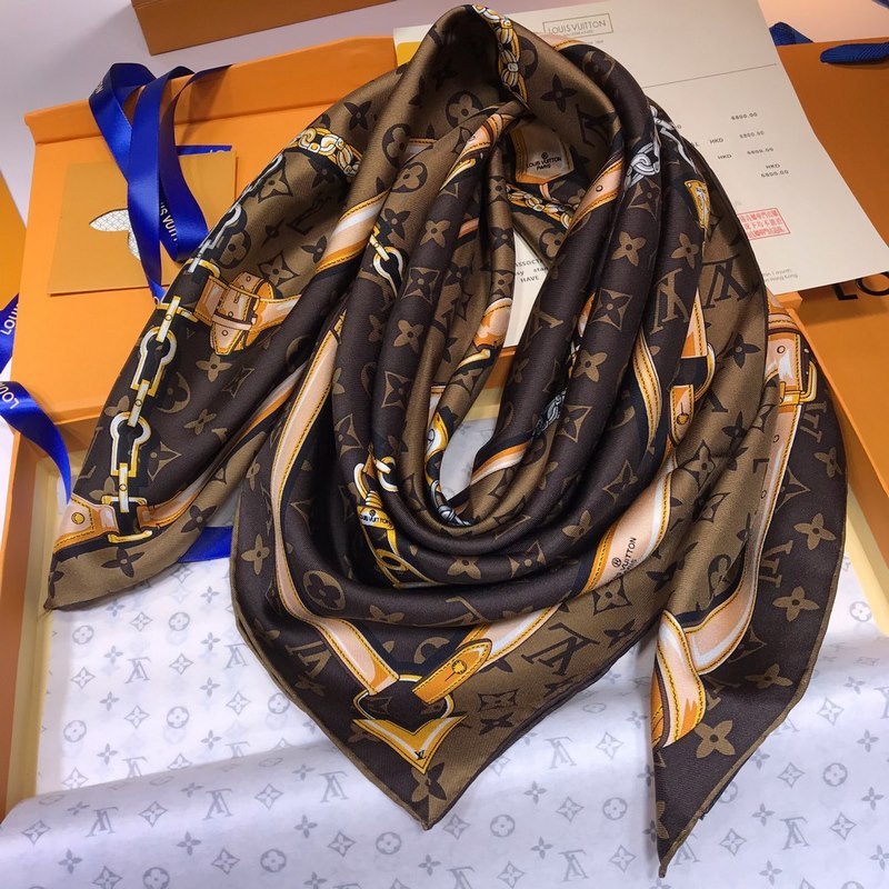 Louis Vuitton(ルイヴィトン)極上のシルク生地の風呂敷